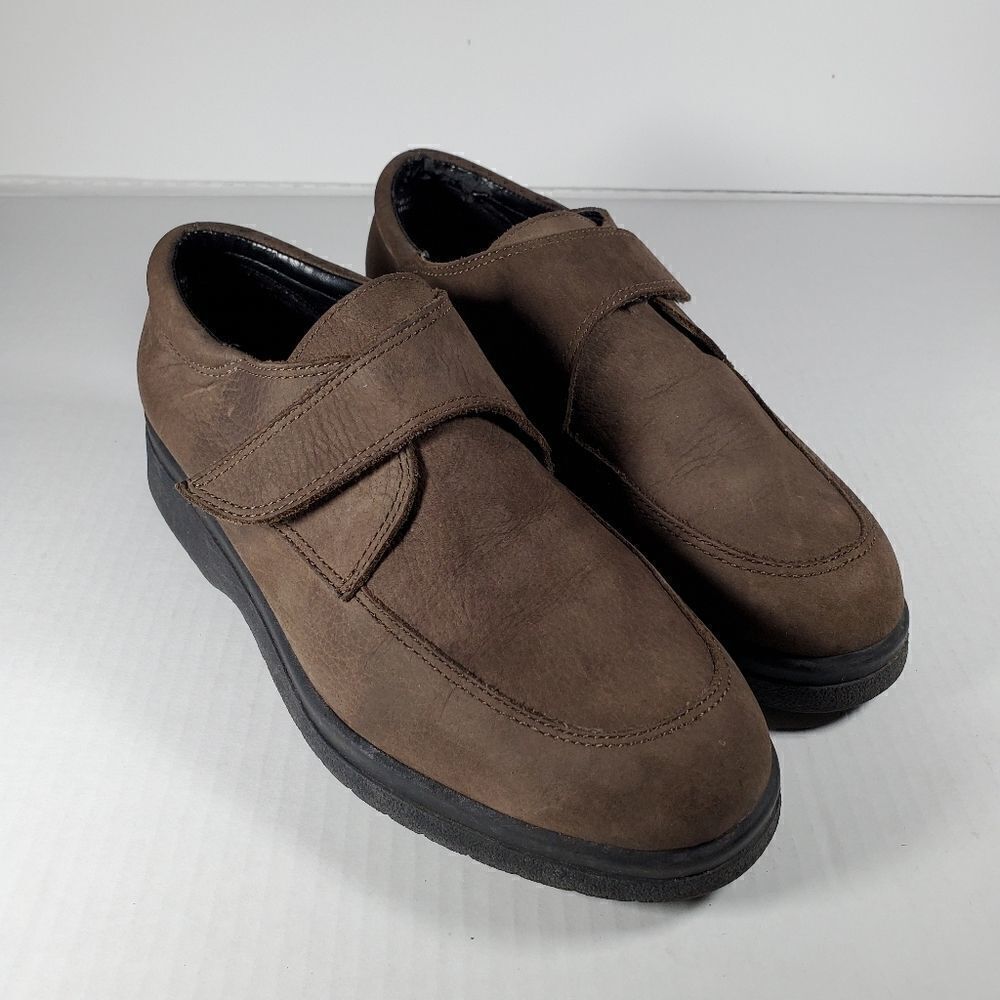 Caressa Leather Shoes Crosstown Construction. Size 9.5 M